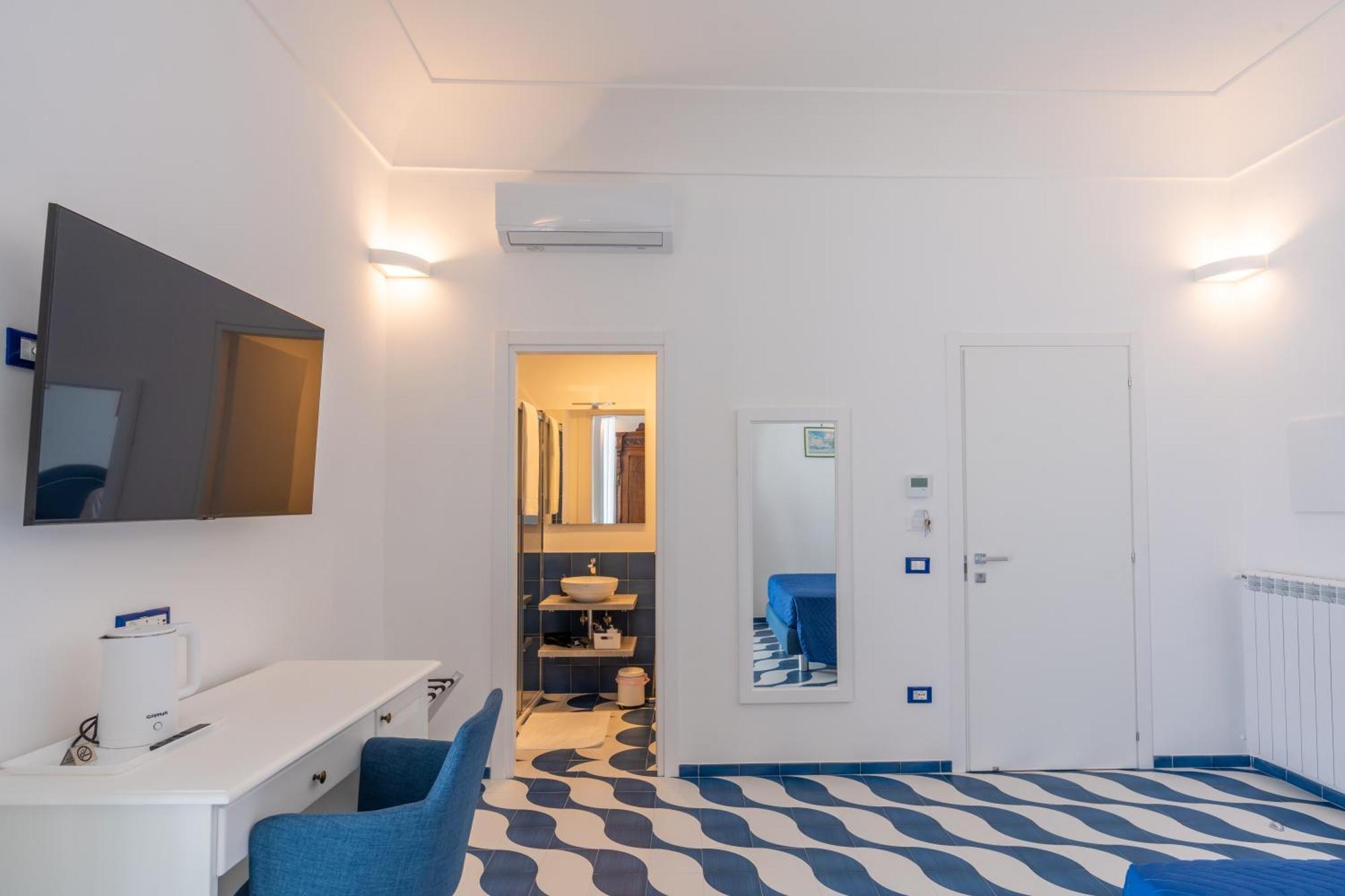 Elite Luxury Suites Minori Exterior photo